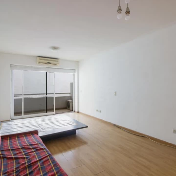 Monoambiente amplio en venta – Balvanera | Tucumán Design