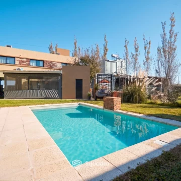VENTA | PERMUTA - Casa 3 dormitorios, Quincho con parrillero y piscina -  Tierra de Sueños 3, Roldán. APTO CRÉDITO.