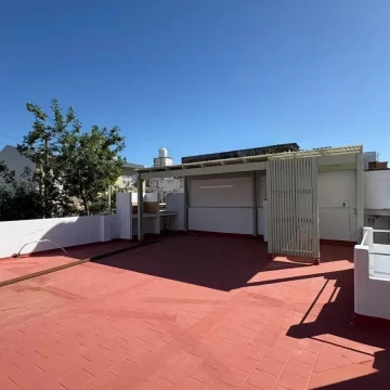 Casa tipo PH 4 ambientes totalmente remodelada oportunidad lista para habitar