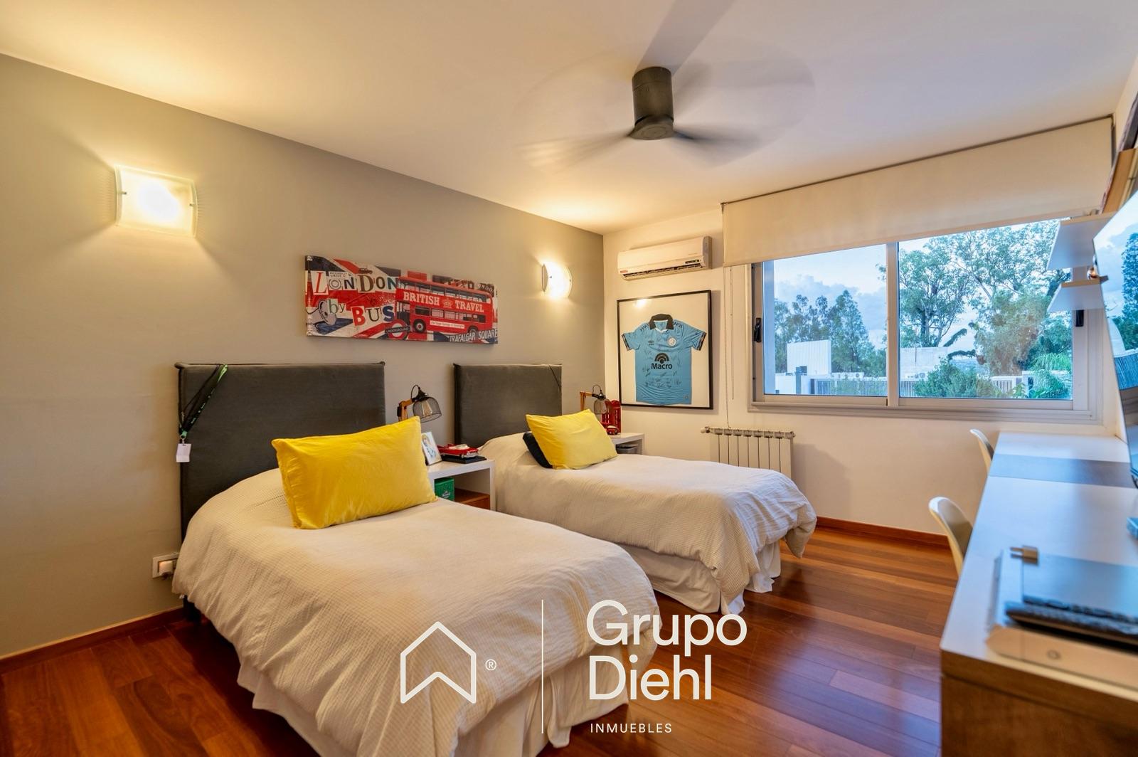 image 32