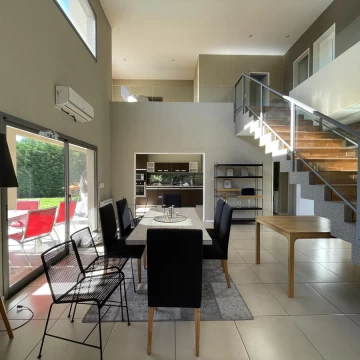 Casa venta, la lomada, moderna lote central