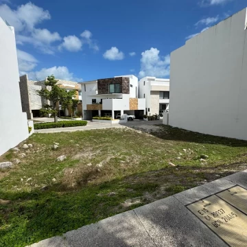 Lote en Venta, Laguna Puerto Cancún