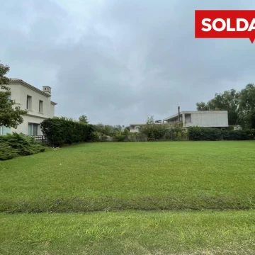 Terreno central en venta en La Lomada De Pilar