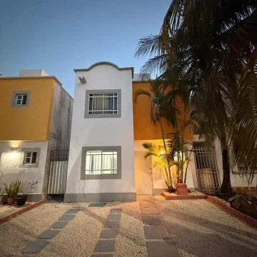 Casa en Venta, Jardines de Bonampak