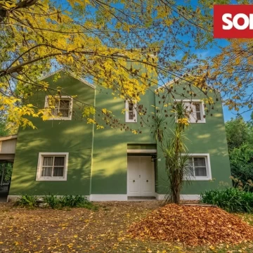 Casa de 3 dorm en Golfer’s Country Club – Jardín con pileta   galería – Apta crédito