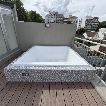 Departamento en venta de 3 ambientes en  Villa Urquiza. Cochera, terraza, jacuzzi. Parrilla