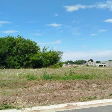 Oportunidad !!!! Terreno en  venta en San Sebastián 