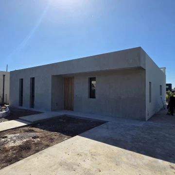 Pilar del Este, Santa Elisa Casa 4 ambientes