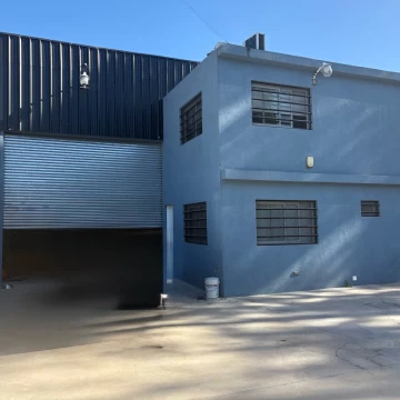 Galpón a la venta - Del viso a 1 cuadra de ruta 26 
