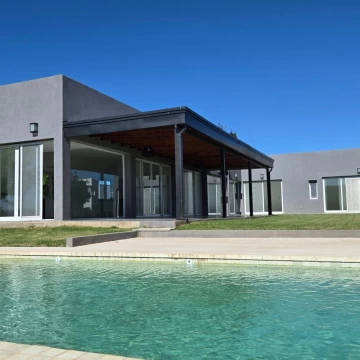 Casa en venta en Muelles Puertos, Escobar con financiación