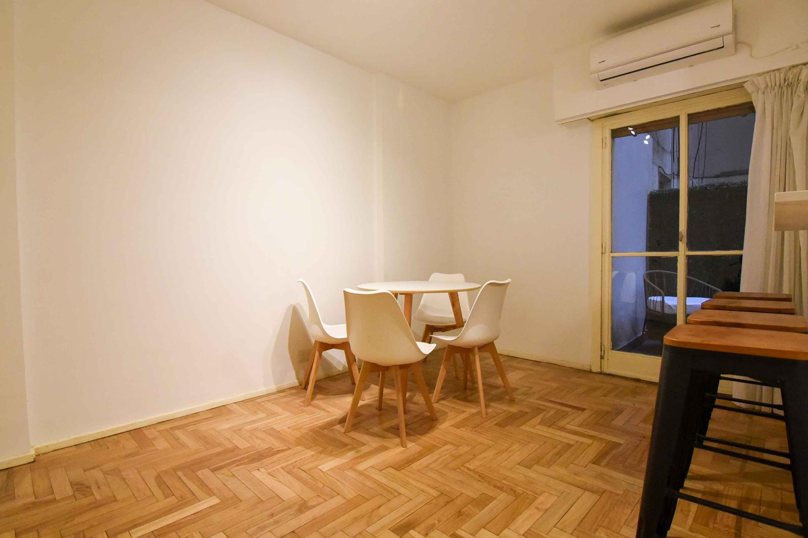 VENTA DEPARTAMENTO DOS AMBIENTES CON PATIO RECOLETA REFACCIONADO A NUEVO - EXCELENTE UBICACION - 3