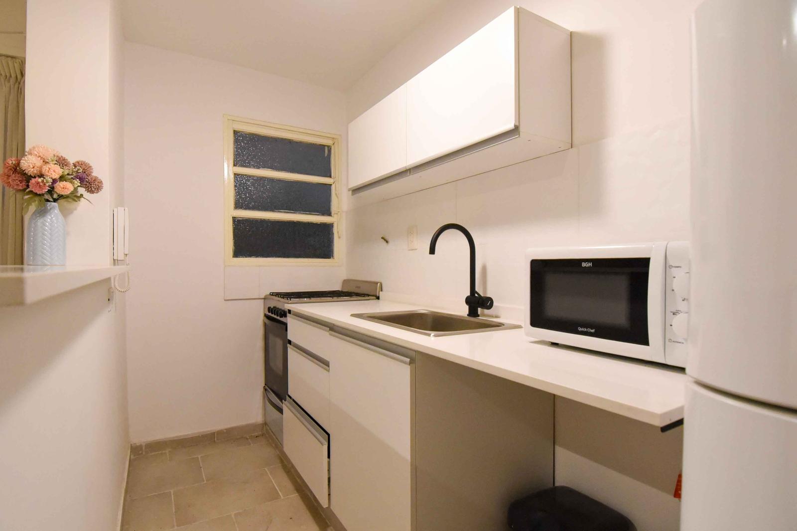 VENTA DEPARTAMENTO DOS AMBIENTES CON PATIO RECOLETA REFACCIONADO A NUEVO - EXCELENTE UBICACION - 5