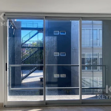 Venta Oficina con 2 Cocheras - Pilar