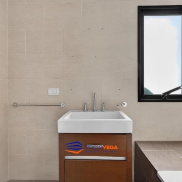 1780061059.jpg