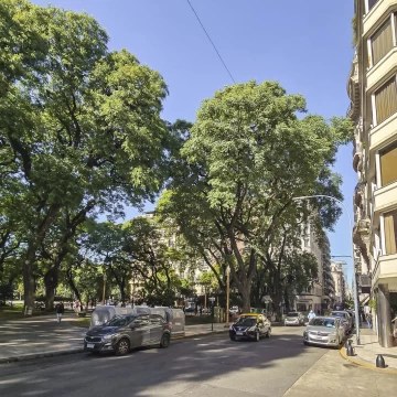 Piso en venta con vista a plaza