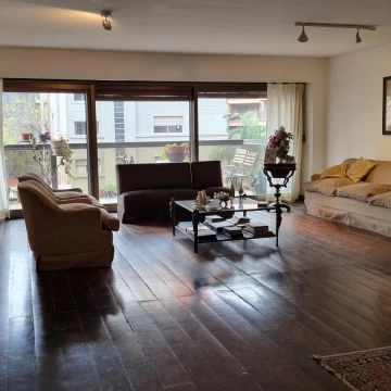Departamento en venta Amoblado de 3 dormitorios sobre Hipólito Yrigoyen