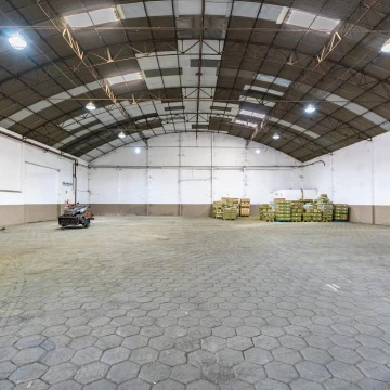 Depósito de 1.185 m2 cubiertos - Jose León Suarez