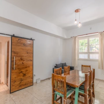 VENTA PH 3 AMBIENTES, PLANTA BAJA, BAJAS EXPENSAS, EN CABALLITO