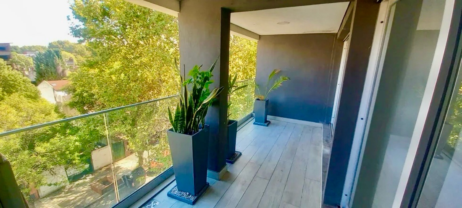 Balcon aterrazado al frente