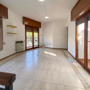 1780085558.jpg