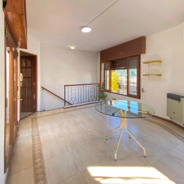 1780085559.jpg