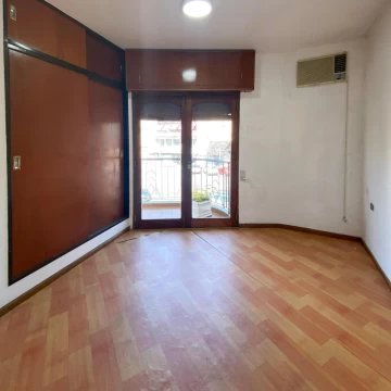 1780085563.jpg