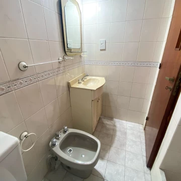 1780085565.jpg