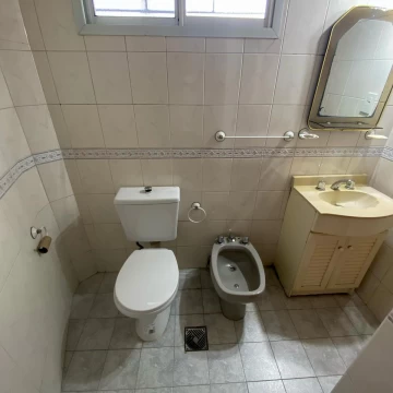 1780085566.jpg