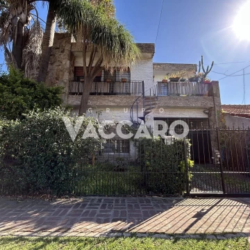 Venta de Casa 6 Ambientes, Ituzaingó