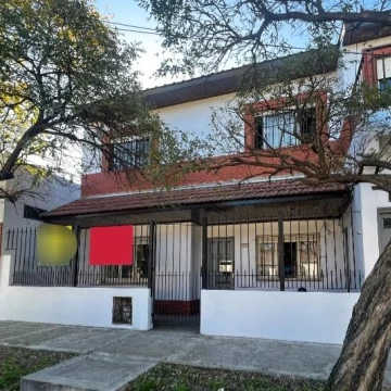Venta Casa  2 plantas en Florencio Varela