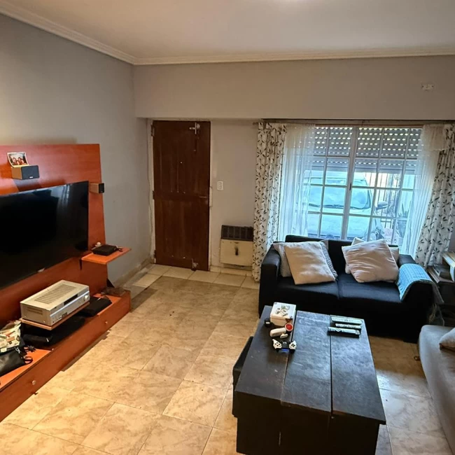 VENTA PH DUPLEX 3 AMBIENTES CON PATIO Y COCHERA EN CIUDADELA