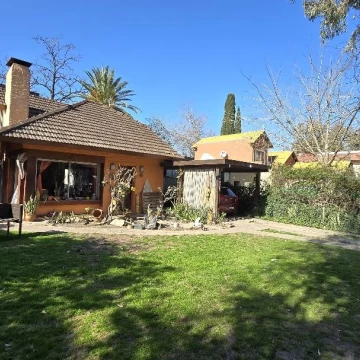 CASA EN VENTA  BARRIO LOS CARACOLES EXCELENTE UBICACIÔN