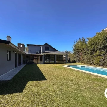 Casa en  venta en los lagartos c.c.