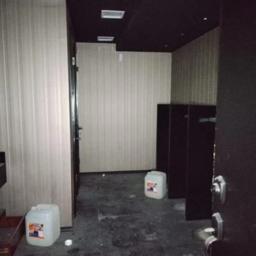 1780330664.jpg