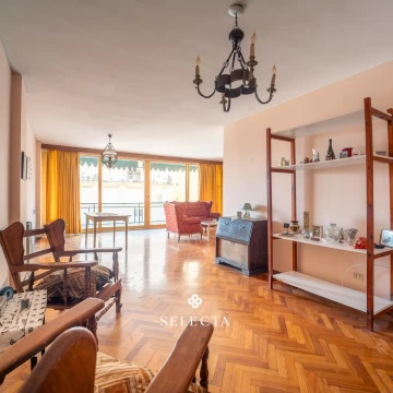 VENDO DEPTO DE 200 M2 C/4 DORMITORIOS-COCHERA B° CENTRO