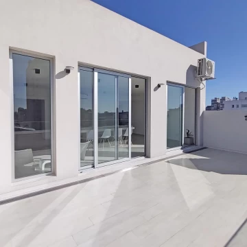 Departamento impecable de 4 ambientes en Villa del Parque