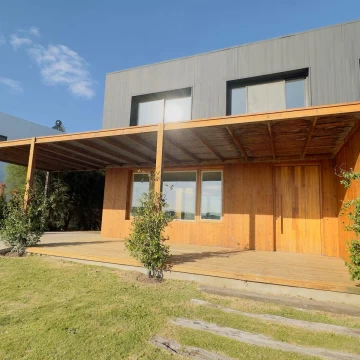 Casa en Venta Costas al lago 3 dormitorios mas escritorio