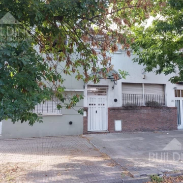 Casa multidestino en venta en La Plata