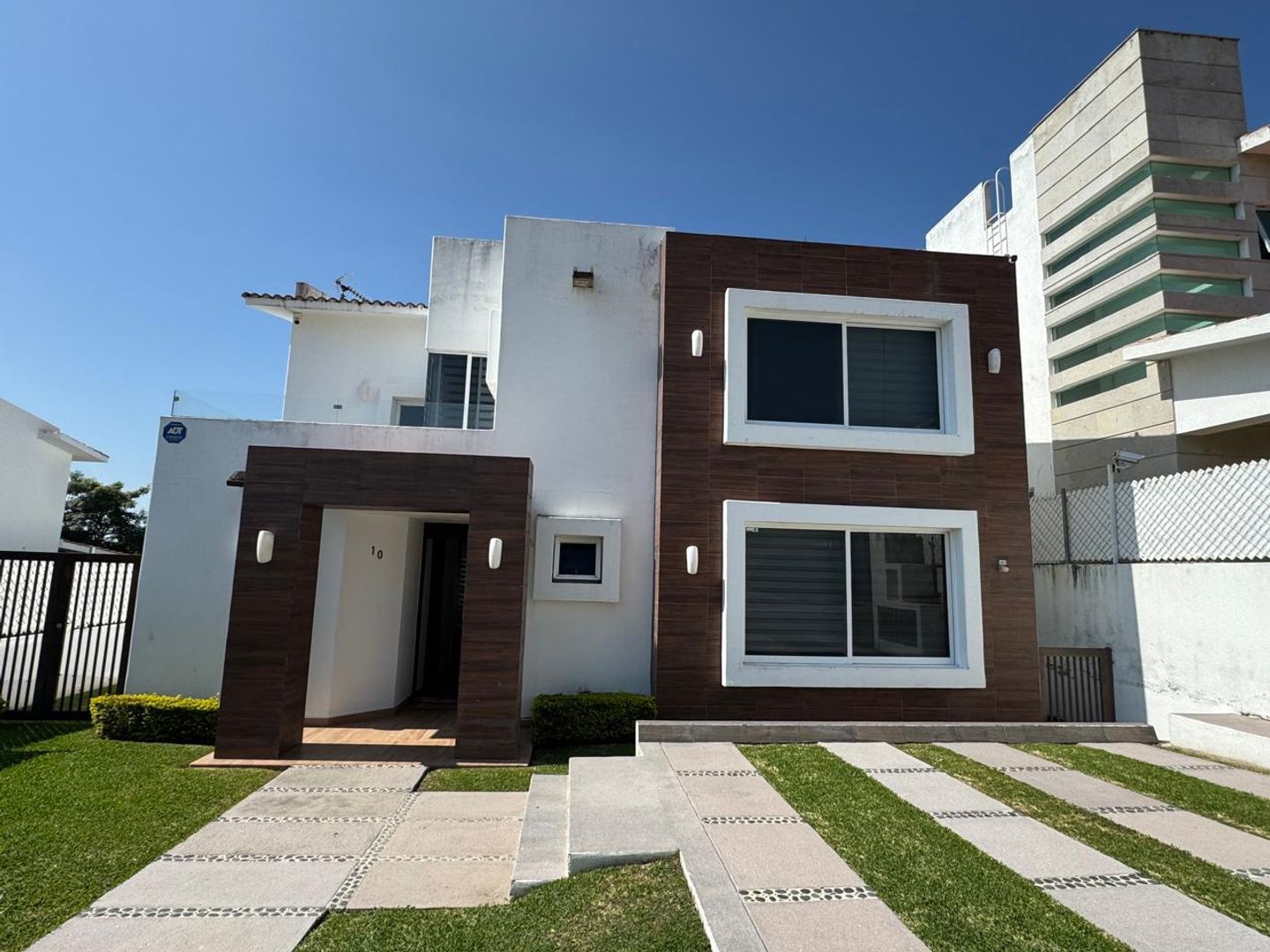 WhatsApp Image 2025-11-09 at 12.54.00.jpeg