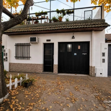 Venta de casa 4 ambientes en Villa Ballester