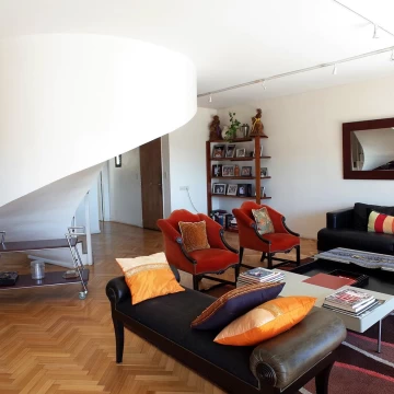 Departamento en venta. Recoleta - Triplex con terraza y dos cocheras. 5/6 ambientes - Reciclado