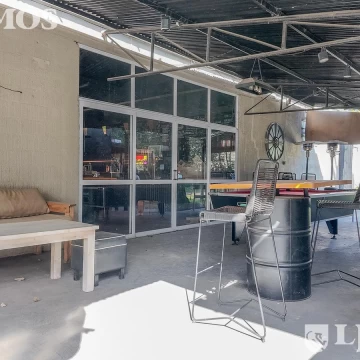 Oportunidad local en Pilar ideal varios rubros  