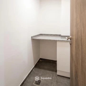 1780416828.jpg