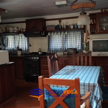 1780421075.jpg