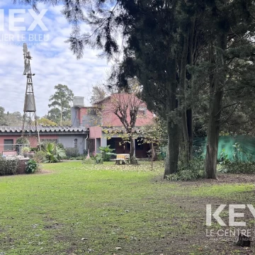 Casa quinta con pileta y quincho en Villa Bengochea, General rodriguez
