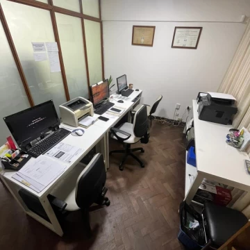 Oficina Cordoba al 1300