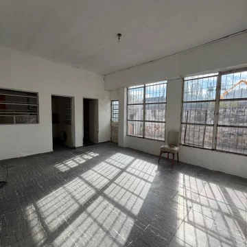PH en venta un dormitorio cocina comedor, un baño , galeria, patio y terraza 