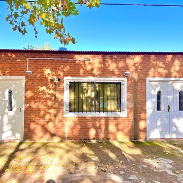 Casa en venta 4 ambientes, Pueblo Nuevo, Jauregui, Lujan