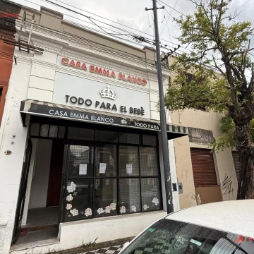 Local en alquiler en en centro de Lujan, mejoras a reconocer