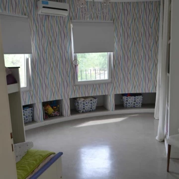 1780496669.jpg